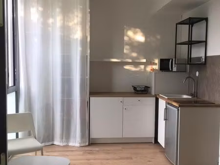 ? studio meublé 22 m² à évry – charges comprises – disponible 05 juillet