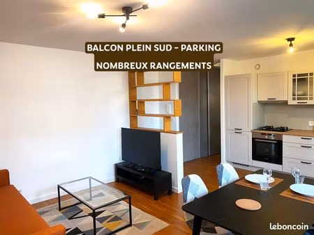 t2 meublé 46 m² • balcon plein sud • nombreux rangements • parking