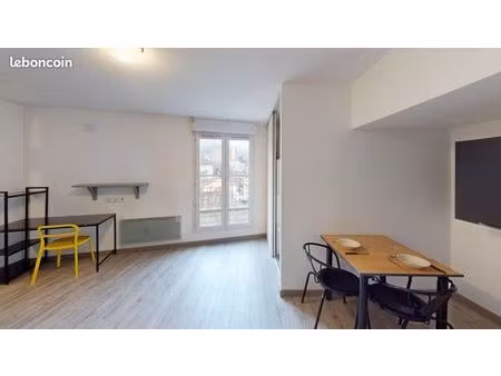 studio 2 pièces 27 m²