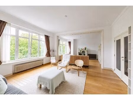 appartement à louer avec garage et 3 chambres   woluwe-saint-pierre (vbe37345)