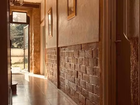 vente demeure d'exception à rostrenen (22110) : à vendre / 270m² rostrenen