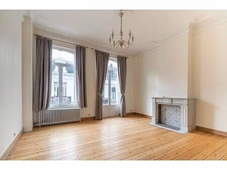 maison à louer avec garage et terrasse   etterbeek (vbe37356)