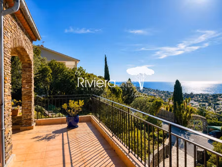 villa de luxe à vendre à cavalaire-sur-mer