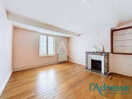 vente maison à meslay-du-maine (53170) : à vendre / 133m² meslay-du-maine