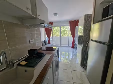 location appartement 1 pièce 18 m² à aix-en-provence (13090)