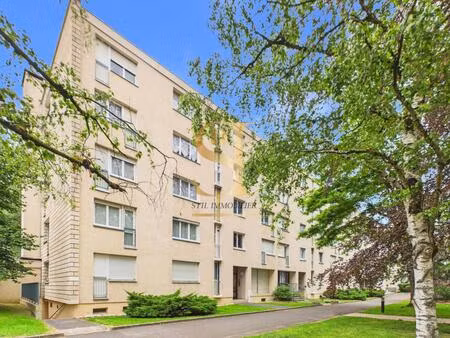 appartement 5 pièces à evry (91000)
