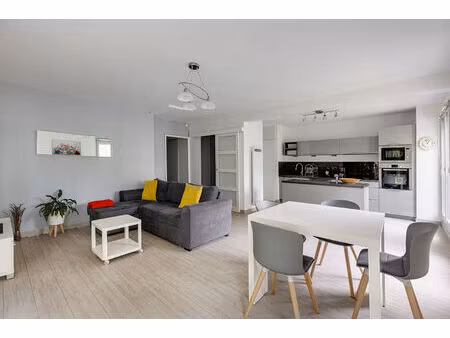 roubaix delory  appartement t4 de 84 m²  3 chambres  balcon et garage
