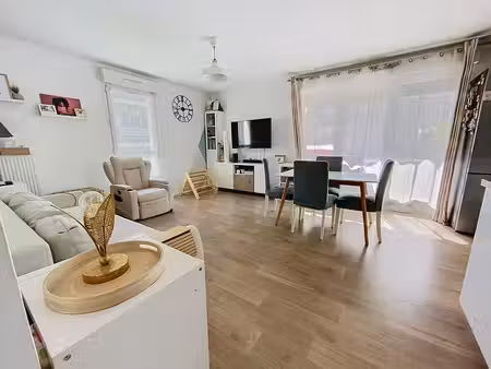 appartement f3 avec jardin + parking ss sol
