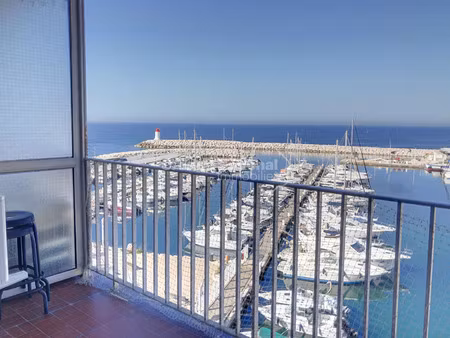 location appartement 1 pièce 24 m² à sausset-les-pins (13960)