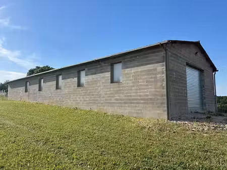 hangar de stockage