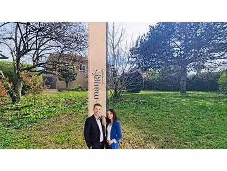 maison - 2 chambres - possibilité 3 supplémentaires - véranda - jardin - au calme - proche