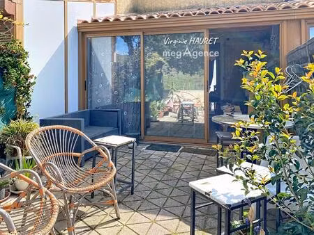 pavillon 48m² - 1 chambre - 1 mezzanine - 1 veranda - 1 terrasse - 1 place de parking- jol