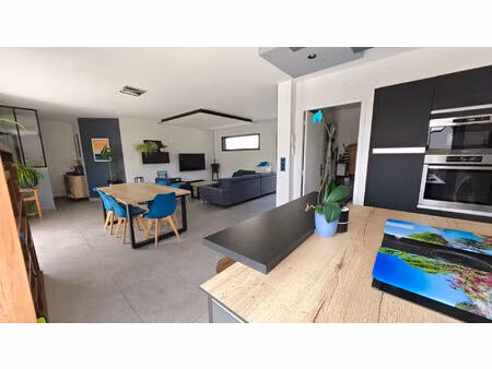 maison guerande 6 pièce(s) 124 m2
