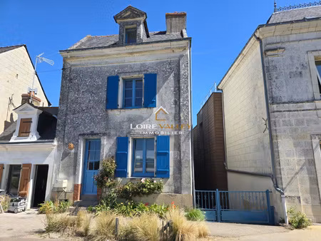 maison avec vue loire  en plein centre bourg de saint mathur