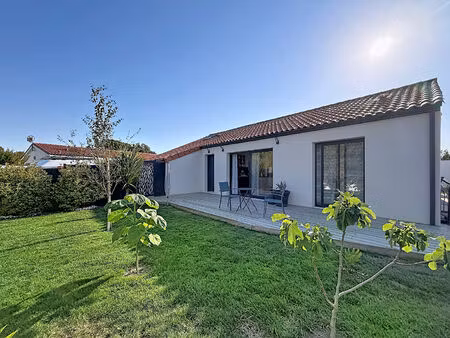 vente maison 5 pièces  102.00m²  salles