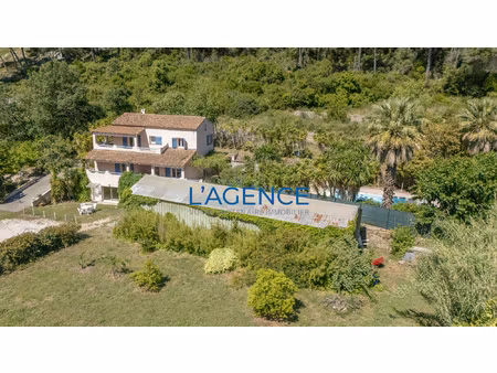 carqueiranne villa 233m2 - 8 chambres - terrain 7023m avec