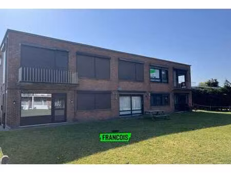 appartement rénové d'une chambre à louer à vosseslag!