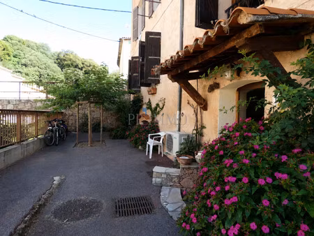 appartement atypique aux arcs sur argens