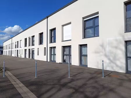 la roche sur yon - appartement t1bis 25m2 + place de parking
