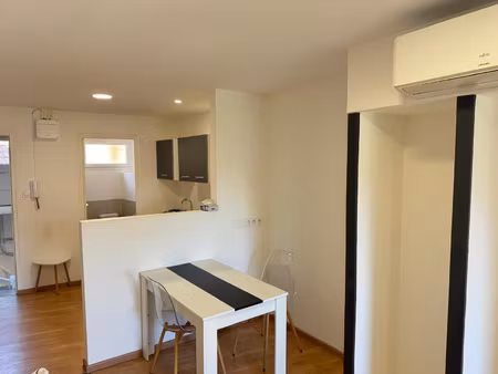 studio meublé refait à neuf