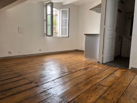 studio de charme sous les toits rue lamourous