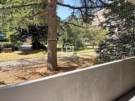 investisseurs -t3 de 65 m² - calme absolu  place de stationnement et cave - résidence sécu