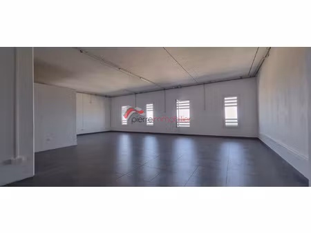 bureau / local commercial ou professionnel 106m2