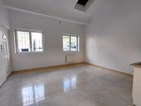3 pièces 44.44 m² maison de ville proche de tout!