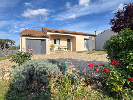 maison puymoyen 3 pièce(s) 82 m2