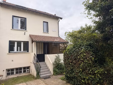 maison individuelle 140 m² 5 pièces avec jardin - secteur lycée international saint germai