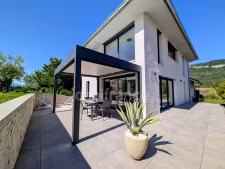 maison récente à vendre 4 pièces de 123 m² avec jardin