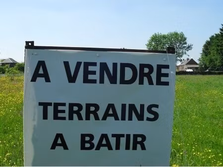 a vendre en exclusivité  les 7 derniers terrains à bâtir viabilisés sur le lotissement gér
