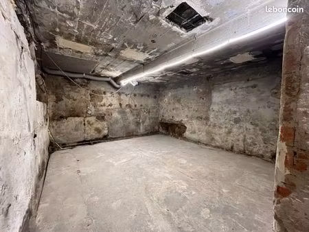 cave de 24 m² sécurisée  rénovée  accessible avec une rampe