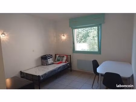 studio 1 pièce 20 m²