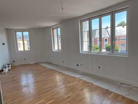grand f2 lumineux plein centre