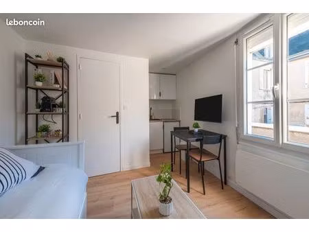 studio exclusif 15 m² au cœur de laval (internet inclus)