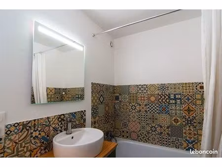 studio meublé 26m2 avec parking