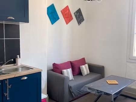 à louer – appartement meublé 25 m² – centre-ville de sarlat