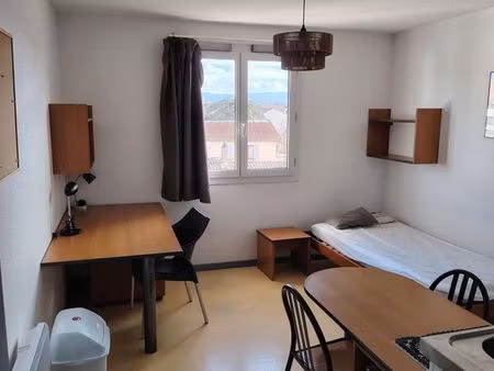 studio meublé 19m² + parking