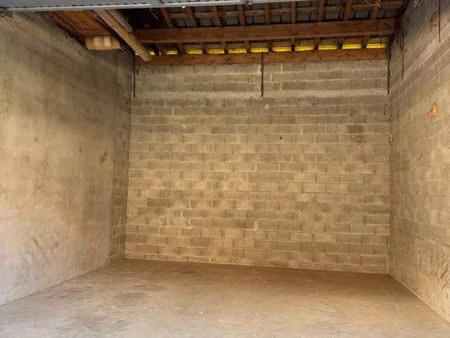 hangars garage