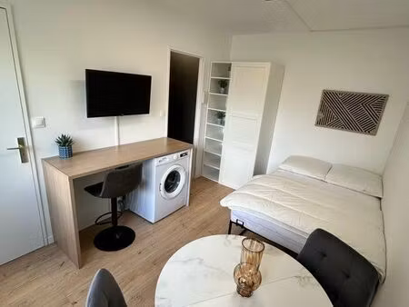 studio refait à neuf meublé à louer - emplacement idéal  proche du centre-ville de sedan