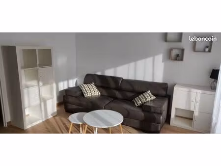 appartement rénové proche centre ville