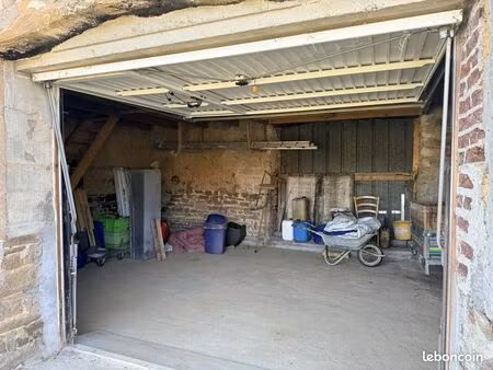 location garage 40m2