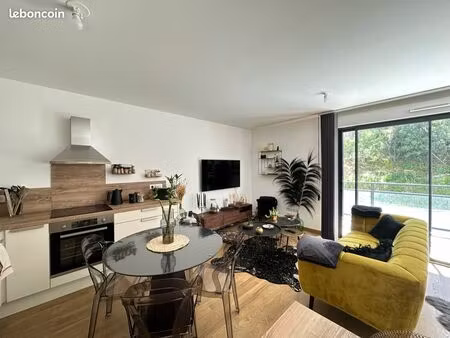 appartement 2 pièces 43 m²