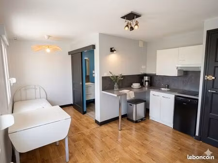 très beau studio meublé - proche université