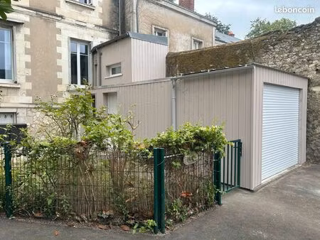 a louer grand t2- rdc- chateau de tours – vue sur loire