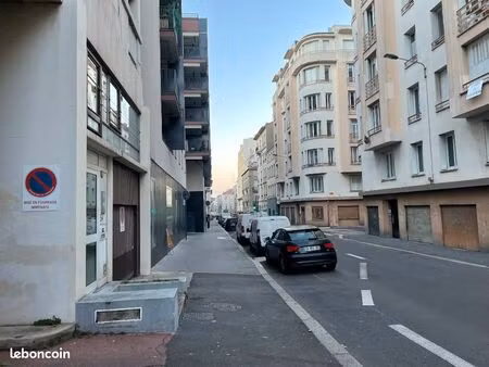 parking 27 m² saint etienne