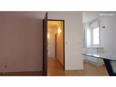 appartement 2 pièces 46 m2 avec climatisation réversible (résidence remise à neuf)