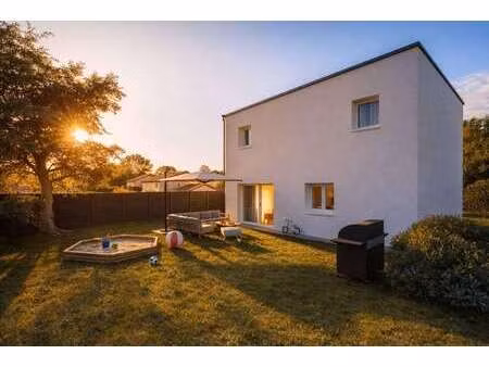 vente maison à plélo (22170) : à vendre / 94m² plélo