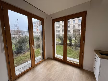 appartement dugny 1 pièce 30.7 m²